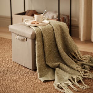 Strikket pledd med frynser 127x152 cm, grønt