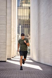 Garmin Venu X1 aktivitetsklokke med samtalefunksjon