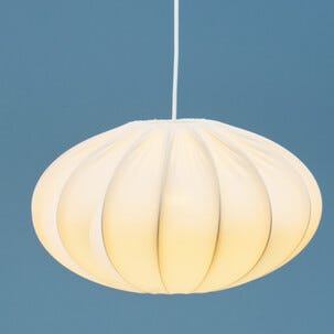 Northlight oval taklampe med stofftrekk, 55 cm
