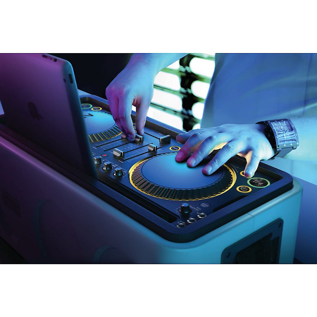 DJsystem för iPhone/iPad Philips M1XDJ Clas Ohlson