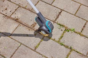 Gardena EasyWeed plattrensare, batteridriven