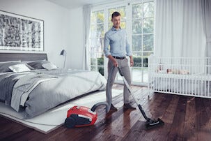 Pölynimuri Electrolux UltraSilencer EUS8X2RR
