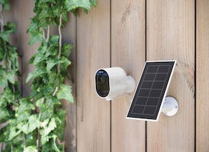 Solpanel Arlo övervakningskamera VMA5600-20000S