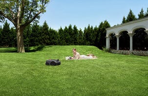 MOVA ViAX AI robotgräsklippare utan slinga, 300 m2