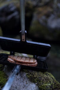 Espegard toastjern til bål, støpejern