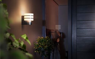 Vägglampa Tuar Philips Hue White