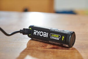 Ryobi USB Lithium 4 V batteri 2,0 Ah RB420