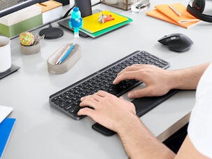 Logitech MX Keys Advanced Wireless lysende tastatur