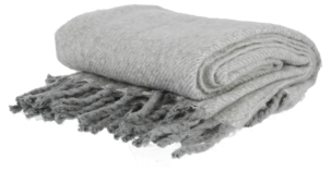 Stickad filt med fransar 127x152 cm, grå