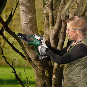 Bosch Easy Chain batteridrevet grensag 18 V 15-7 Solo