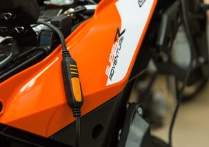 CTEK CT5 Powersport 12 V batterilader for MC, ATV og snøscooter