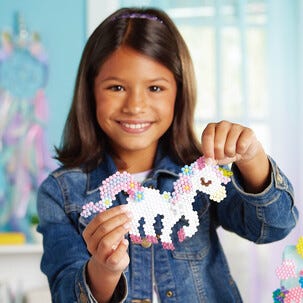 Aquabeads Mystic Unicorn vattenpärlor, från 4 år