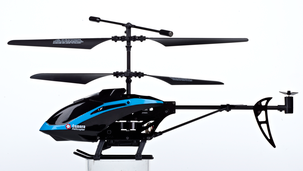 Kauko-ohjattava helikopteri ja kamera