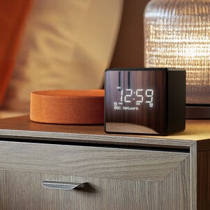 Philips R4600 klockradio med DAB+ och USB-C