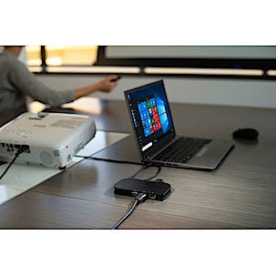 Kensington SD1600P USB-C multi-hub  
