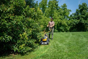 Stiga Combi 548e S Kit självgående gräsklippare 1 batteri 48 V