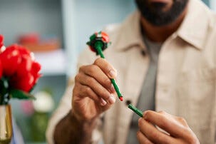 LEGO Icons Rosebukett 10328, fra 18 år