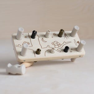 Micki Premium bankebrett i tre, fra 1 år