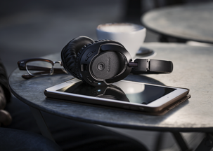 Trådlösa hörlurar med mikrofon Philips SHB7250