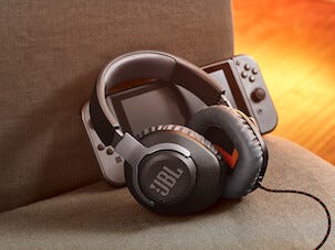 JBL Quantum 100 gaming headset med löstagbar mikrofon