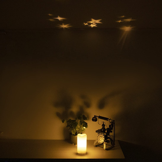 LED-lys av voks med stjerneprojektor, høyde 16 cm