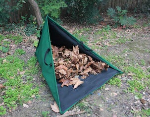 Kolmikulmainen lehtisäkki, kahvat, kokoontaitettava, 84 x 130 cm