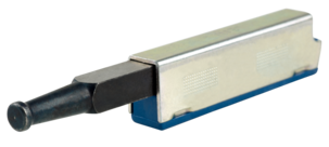 Työkalu lyöntikiinnikkeille