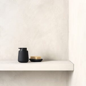 Saippuakuppi kivitavaraa, musta