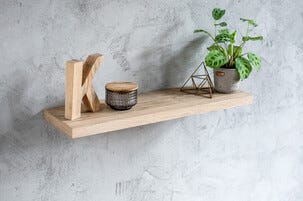 Svevende vegghylle i FSC-eikefiner, 60 eller 80 cm