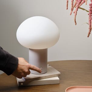 Northlight Svante laddningsbar bordslampa USB-C