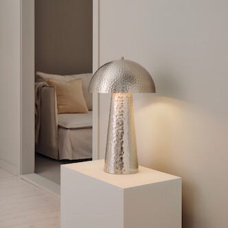 Northlight Julie bordlampe i hamret metall, 51 cm
