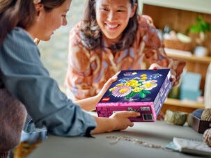 LEGO Botanical Collection Pieni aurinkoinen kukkakimppu 10347, 9+