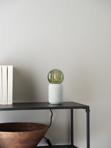 Olivgrön globlampa E27 dimbar LED