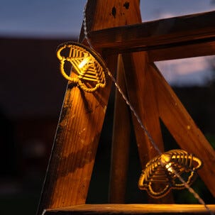 Northlight ljusslinga blommor solcell utomhus 1,8 m