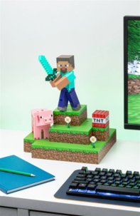 Paladone Minecraft Pöytävalaisin, Steve Diorama