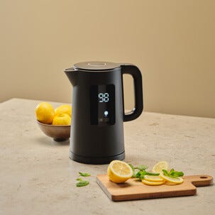 Vattenkokare med temperaturinställning svart 1,5 l