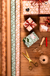 Joulupaperi, 4 m x 70 cm.