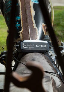 CTEK CT5 Powersport 12 V batterilader for MC, ATV og snøscooter