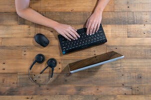 JLab GO Work POP trådlöst headset