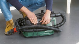 Bosch EasyVac 3 Pieni kuivaimuri sekä tarvikkeet