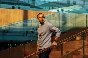 Garmin Venu X1 aktivitetsklokke med samtalefunksjon