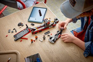 LEGO City F1 uppvisningsbil med Audi F1 racerbil 60493, från 7 år