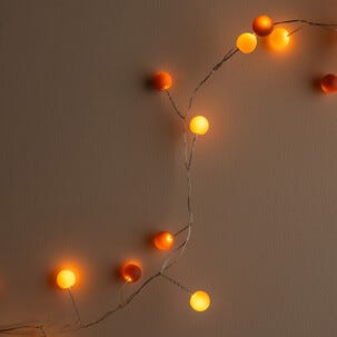 Paristokäyttöinen valoketju, punaiset marjat, 2,5 m