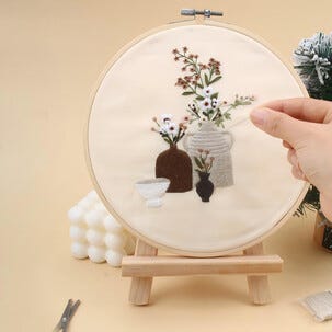 Broderikit blomsterarrangemang, 21 cm