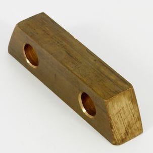 Styrklack på tryckplatta