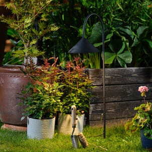 Northlight solcellslampa markspjut metall 83 cm