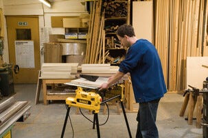 Kombinationssåg Dewalt DW743N