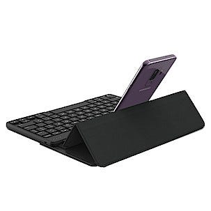 Zagg Flex Universal Näppäimistö ja teline