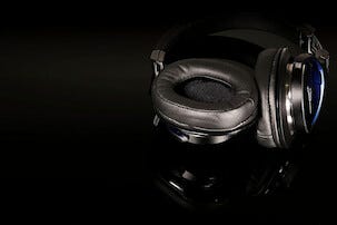 Audio Technica ATH-MSR7GM hodetelefoner med mikrofon