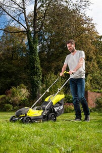 Ryobi gräsklippare 18 V, 4 Ah-batteri, RLM18X33B40 
